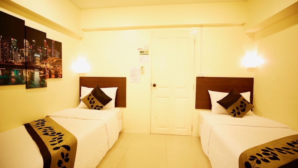 Comfort Twin Room, 2 Twin Beds photo 3