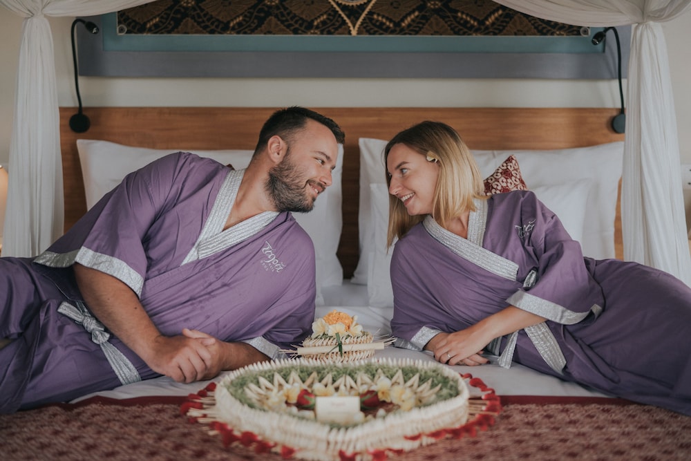 Deluxe Suite - Photo 6