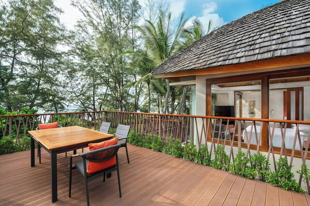 Villa, 3 Bedrooms, Oceanfront - Photo 7