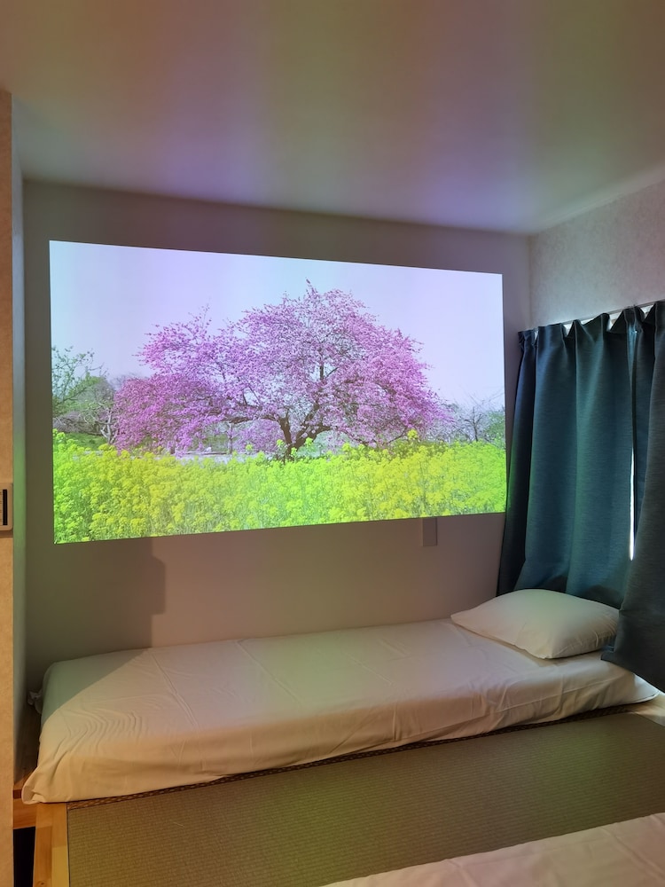 Design Quadruple Room photo 2