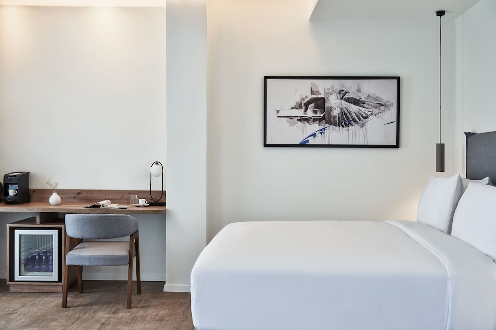 Executive Studio Suite