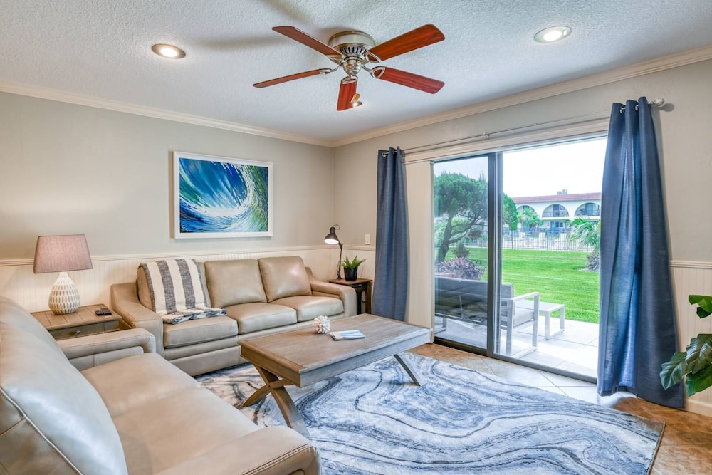 Condo (Ocean Club 38)