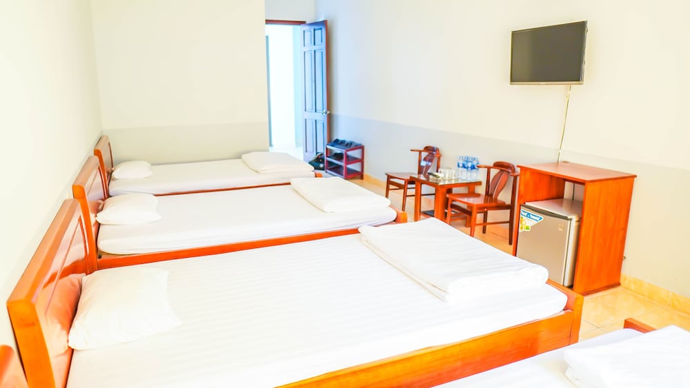Family Quadruple Room - Photo 8