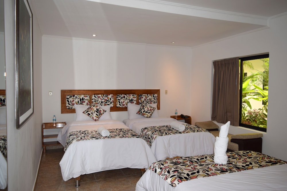 Superior Triple Room photo 2