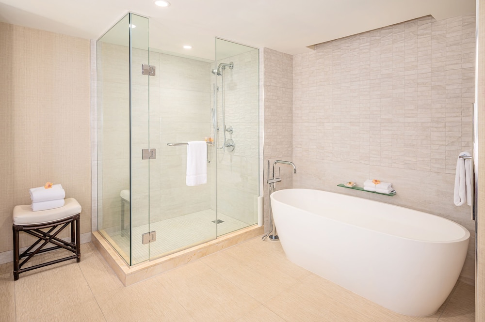 Standard Suite, 1 Bedroom thumbnail 5