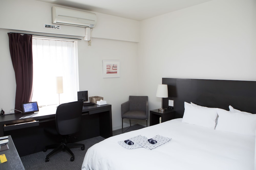 Standard Room, 1 Queen Bed, Non Smoking photo 2