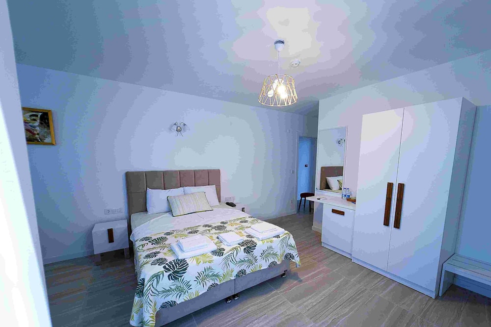 Deluxe Room, Non Smoking, Marina View