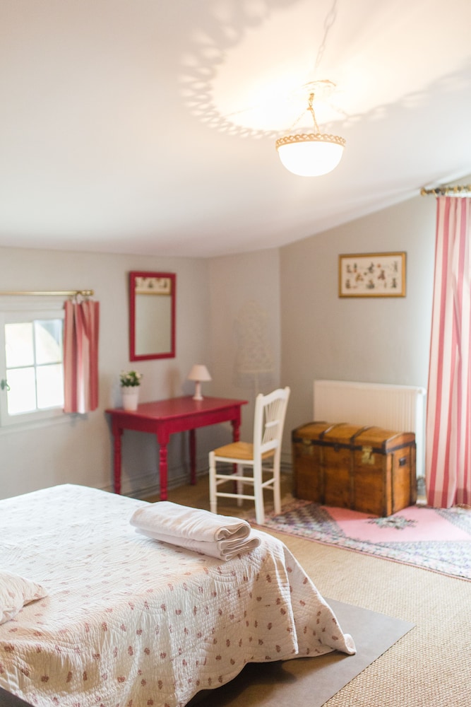 Standard Double Room photo 2