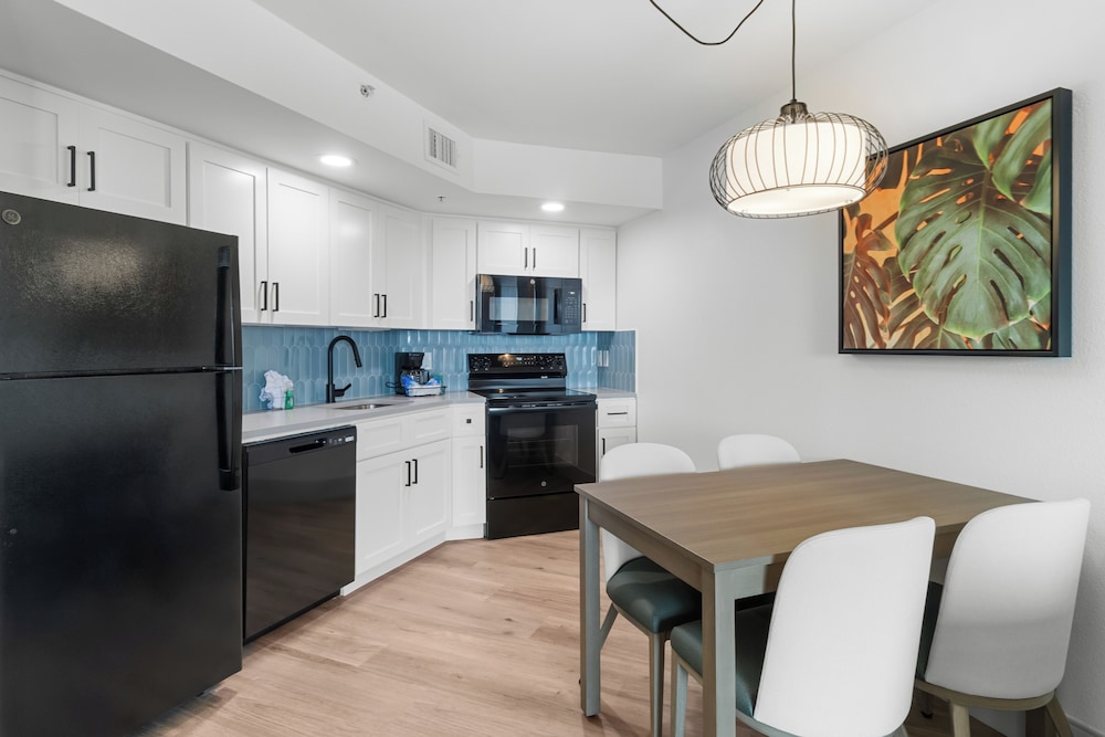 North Tower Ocean View Deluxe One Bedroom Condo - Photo 15
