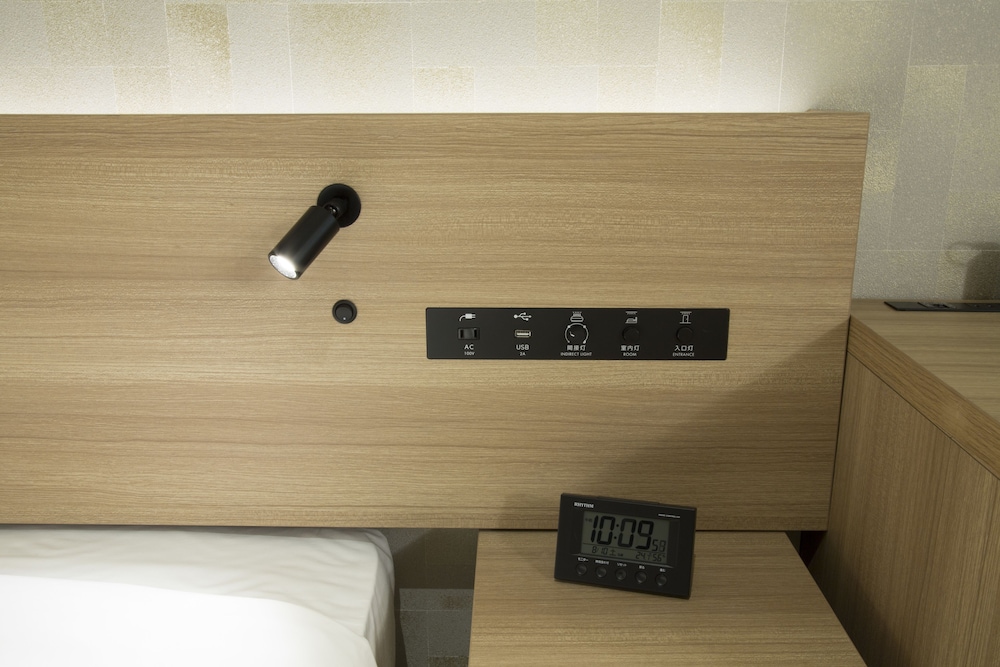 Standard Single Room, Non Smoking - Photo 6
