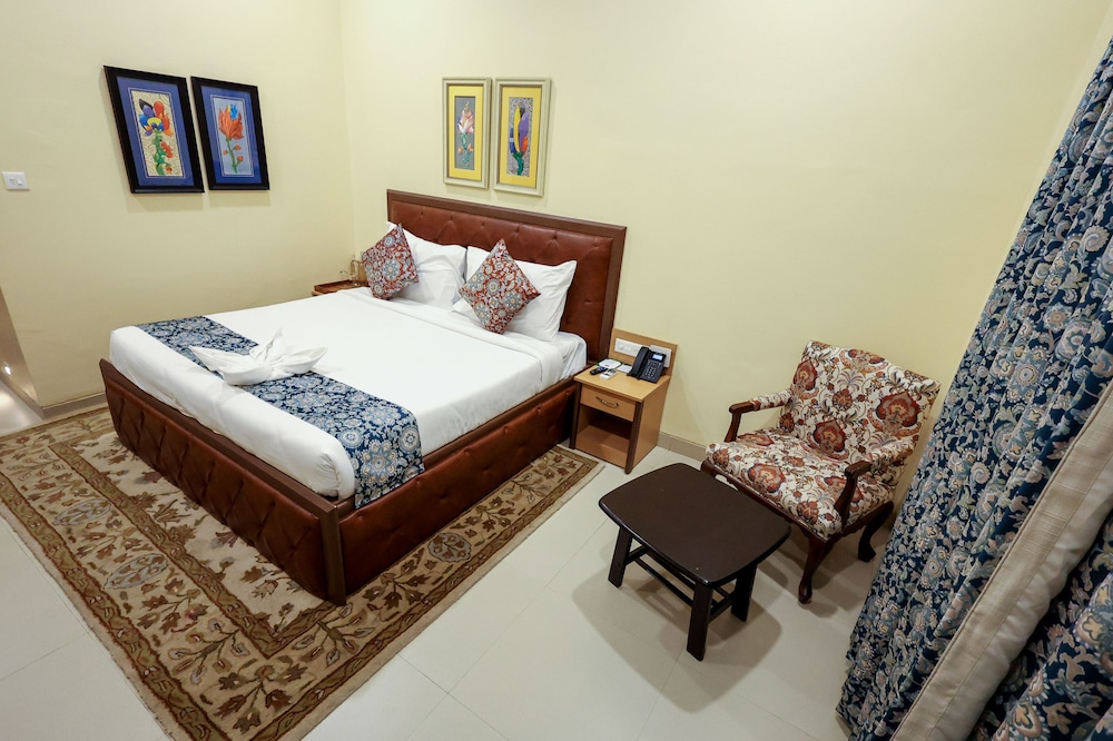 Deluxe Room - Photo 1