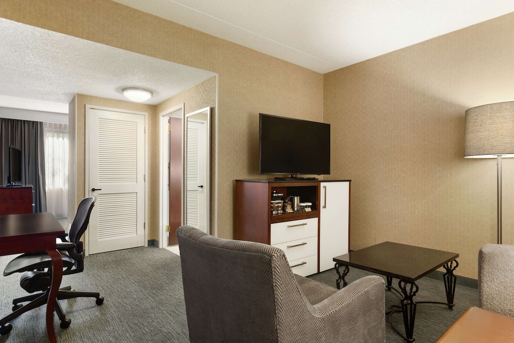 Junior Suite, 2 Queen Beds photo 2