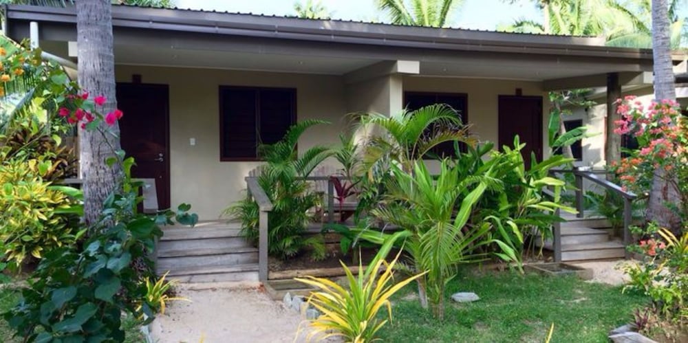 Garden Bungalow photo 4
