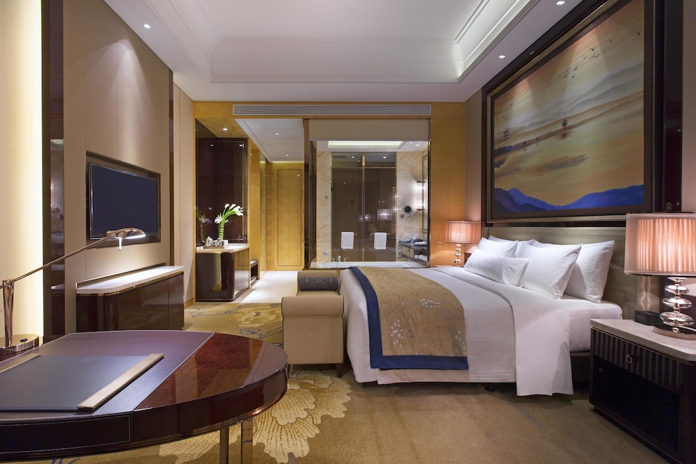 Deluxe Suite, River View photo 2