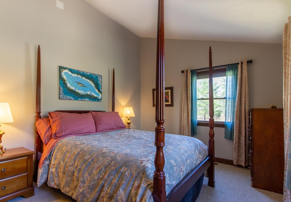 Private Retreat w Pool Hot Tub and Dining Hall, Foto 31