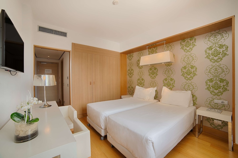 Standard Room (View)
