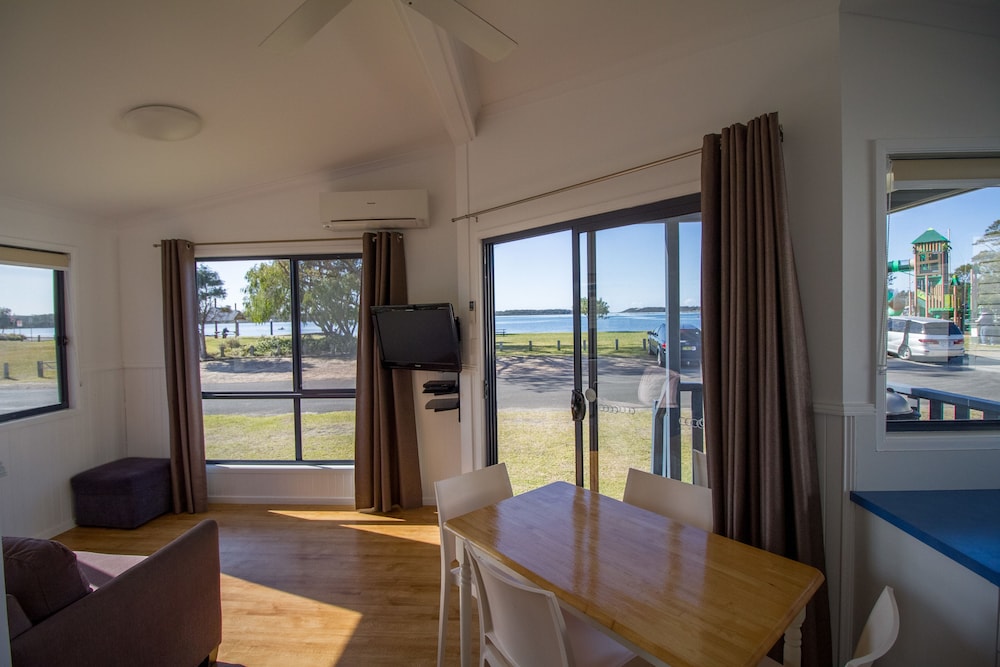 Waterfront Two Bedroom Cabin photo 1