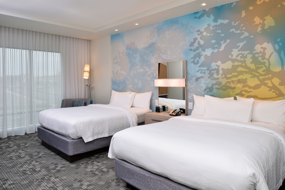 Room, 2 Queen Beds (Hearing Accessible) - Photo 2