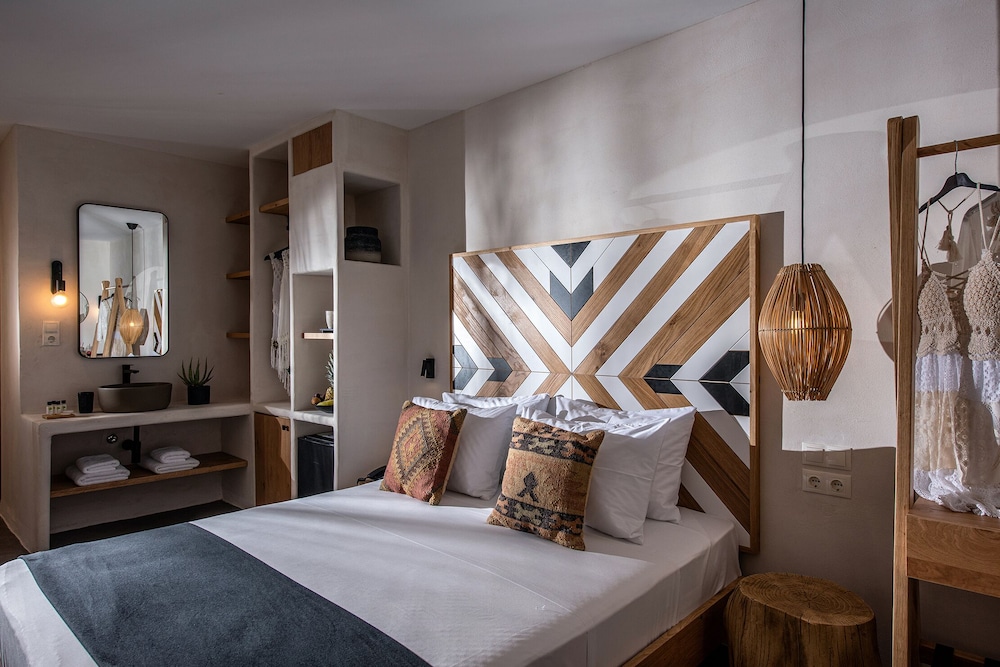 Standard Double Room - Photo 3