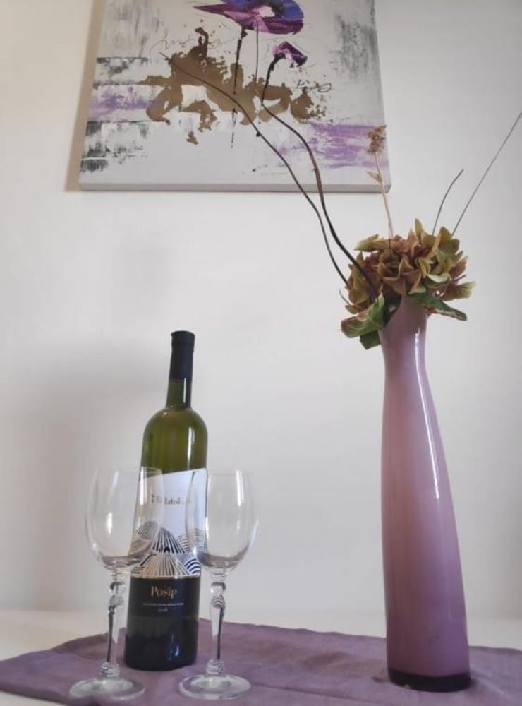 Apartment (Jadranka - free parking and grill - A) photo 2