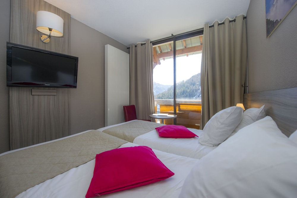 Superior Twin Room photo 2