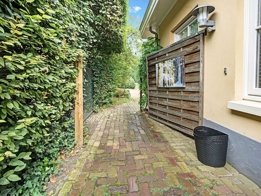 Classic House, 1 Bedroom photo 2