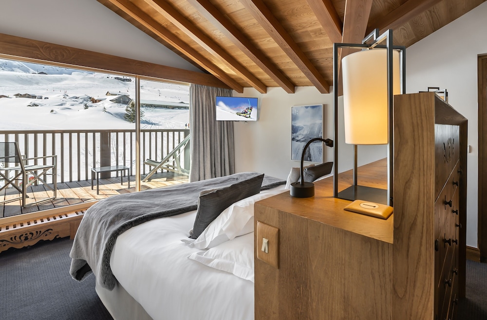 Suite (Everest)