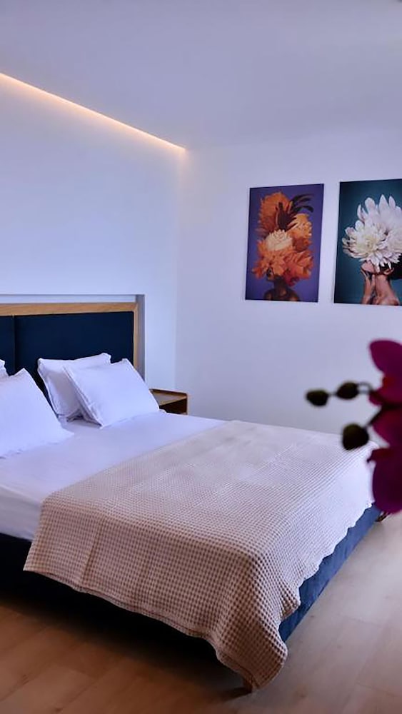 Deluxe Double Room, Garden View photo 2