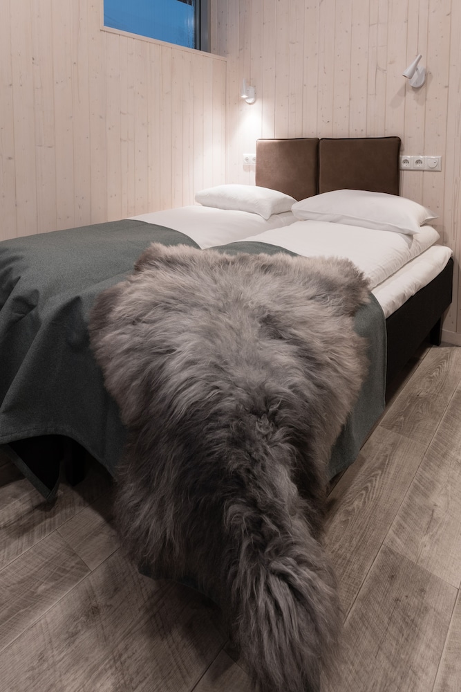 Available room thumbnail 5