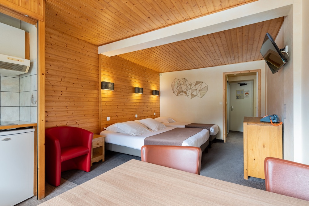Comfort Triple Room, Kitchenette, Mountain View photo 1