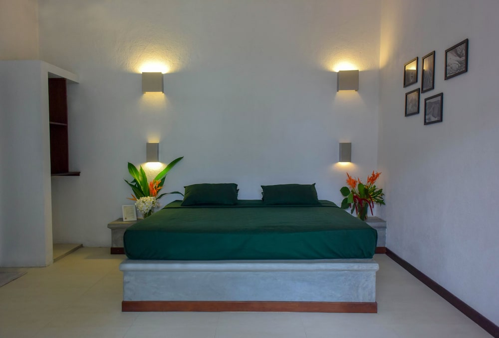 Deluxe Double or Twin Room, 1 Bedroom, Non Smoking, Oceanfront photo 2