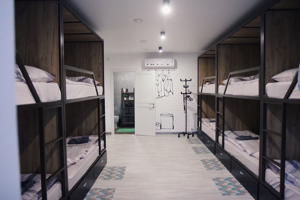 Bed in 10-Beds Mixed Dormitory Room photo 1