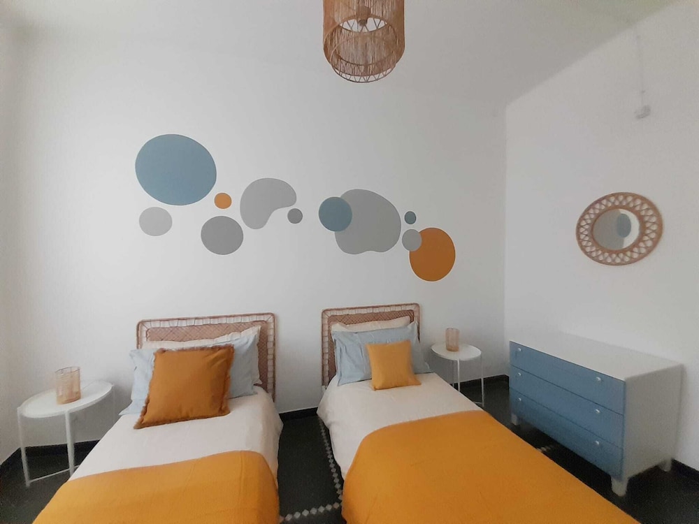 Comfort Condo, 2 Bedrooms, Balcony, City View photo 2