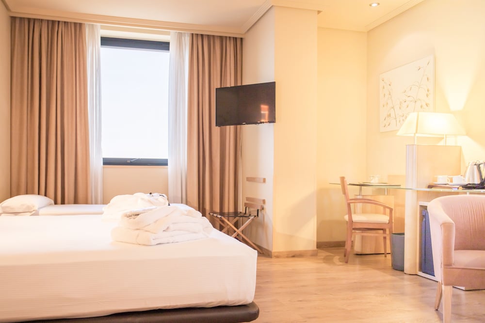 Triple Room - Photo 7