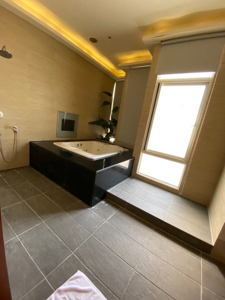Business Double Room - Photo 3