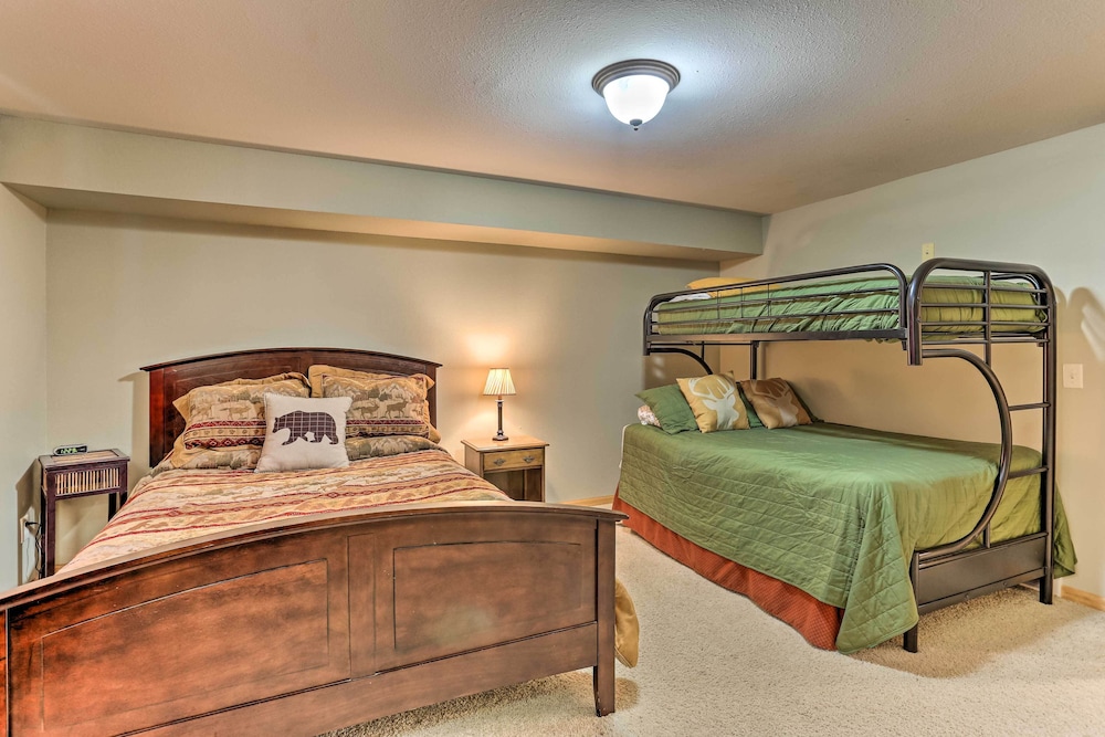 House (4 Bedrooms) photo 2