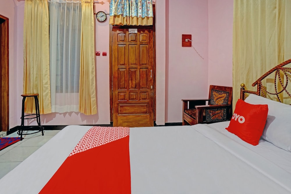 Standard Double Room - Photo 13