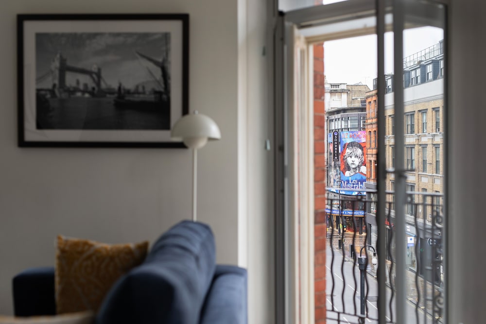 Executive Apartment photo 1
