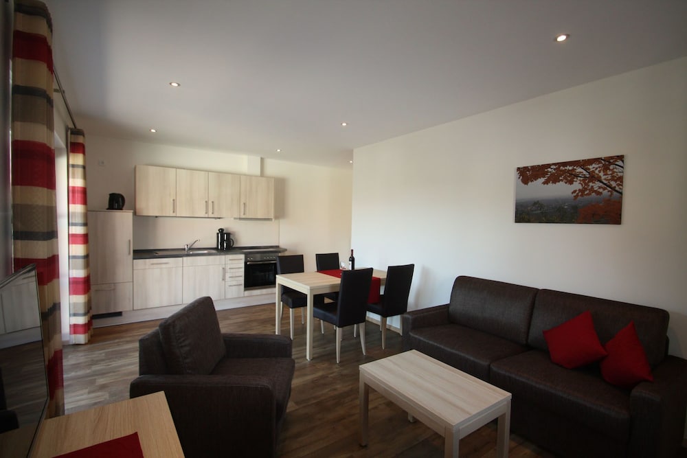 Apartment photo 3