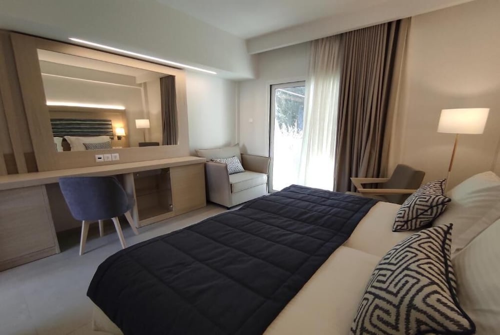 Double or Twin Room photo 1