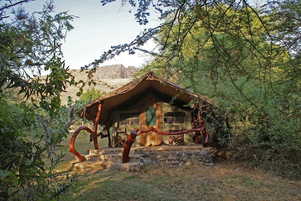 Deluxe Tent, Garden View