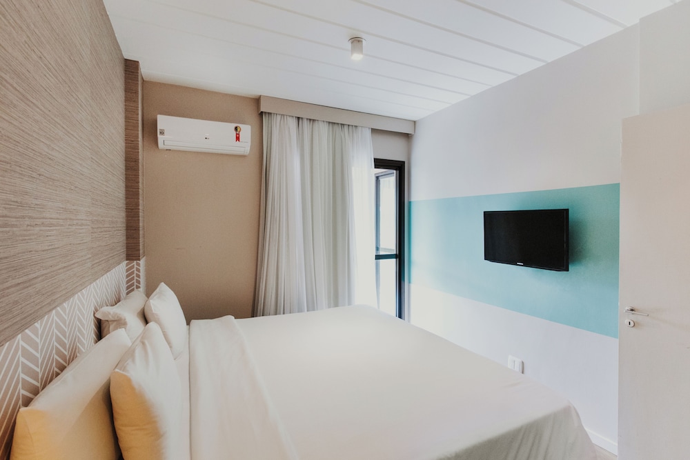 Executive Suite - Photo 1