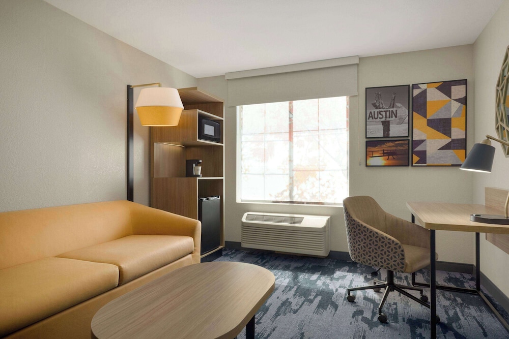 Executive Room, 1 King Bed, Non Smoking - Photo 6