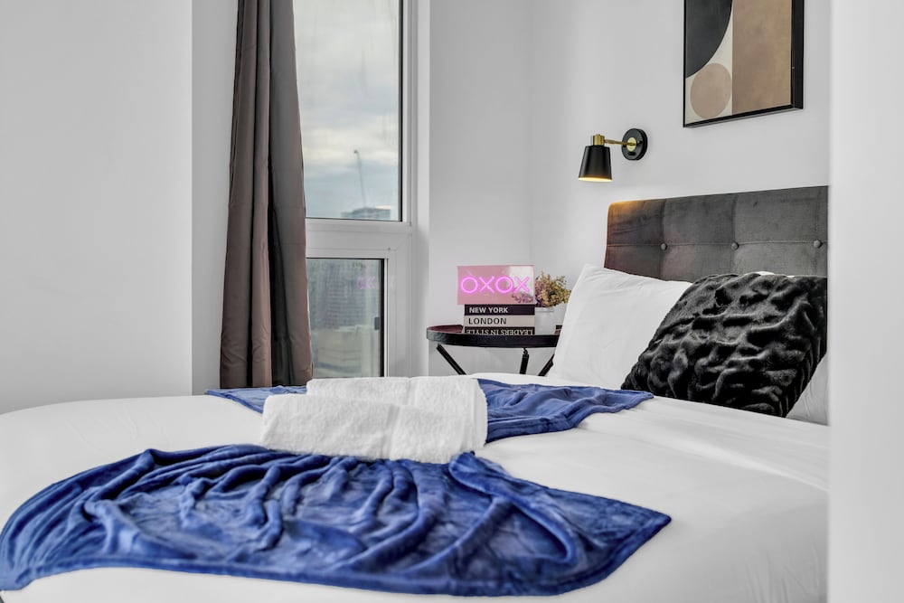 Business Suite, 1 Bedroom, Balcony, Lake View