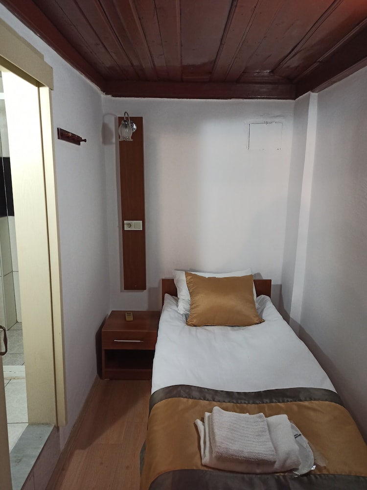 Single Room Windowless