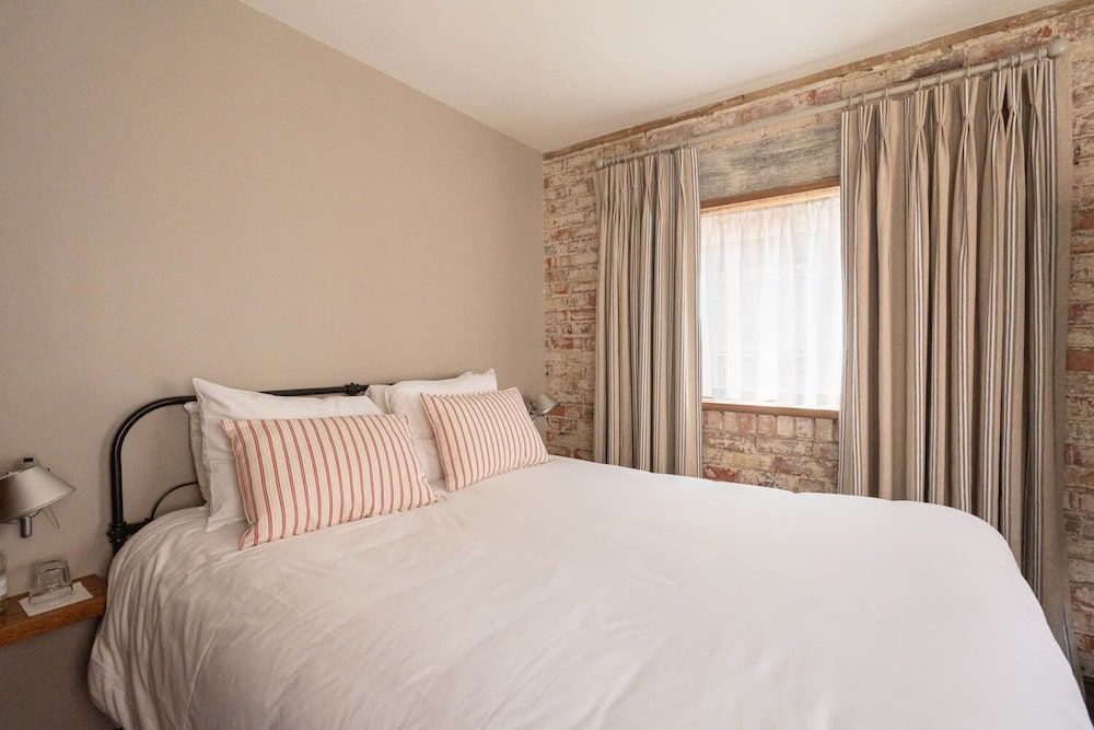Standard Double Room, Ensuite photo 2