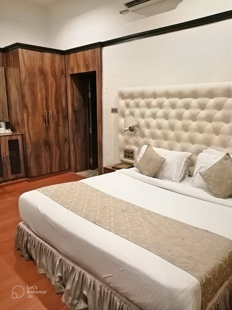 Traditional Room