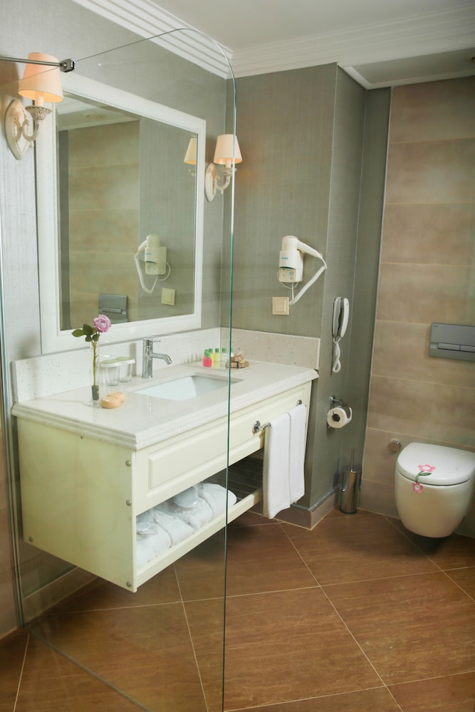 Standard Double or Twin Room, Mountain View photo 3