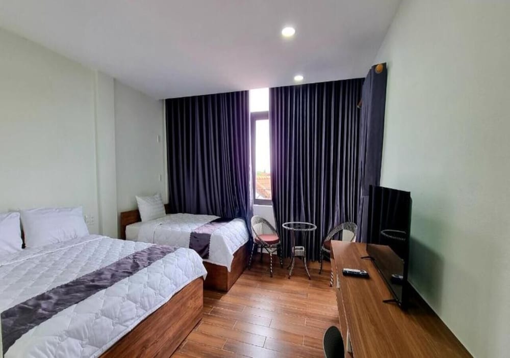 Panoramic Triple Room