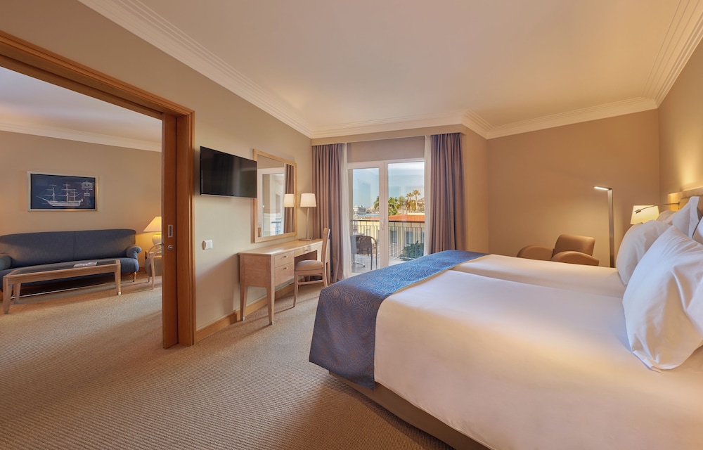 Junior Suite - Photo 1